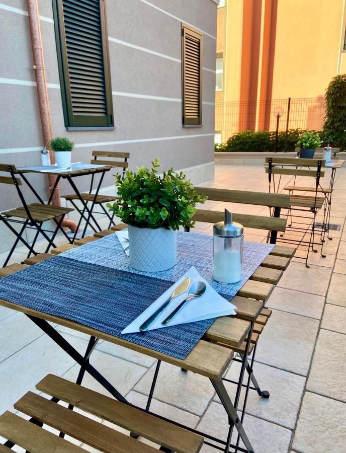 Floridida Rooms & Breakfast Marina dʼMarina dʼAndora エクステリア 写真